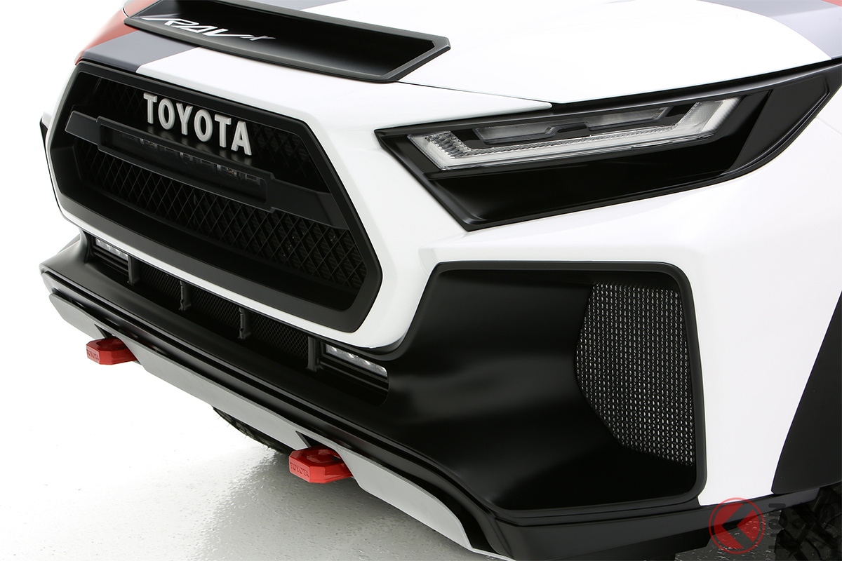 次の「RAV4」はコレか!?［画像は米SEMAショー2024で披露された「RAV-Xコンセプト」］